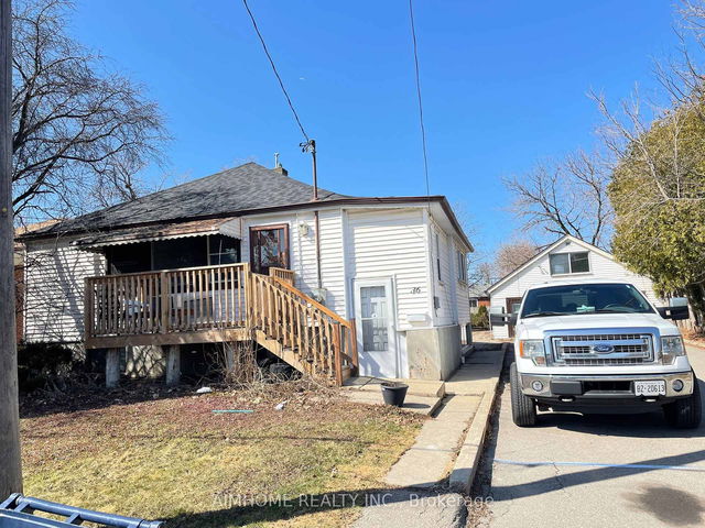 36 Alexis Boulevard