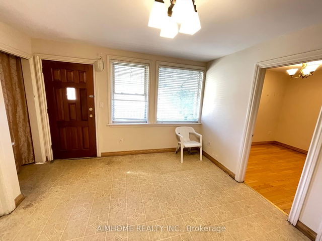 36 Alexis Boulevard