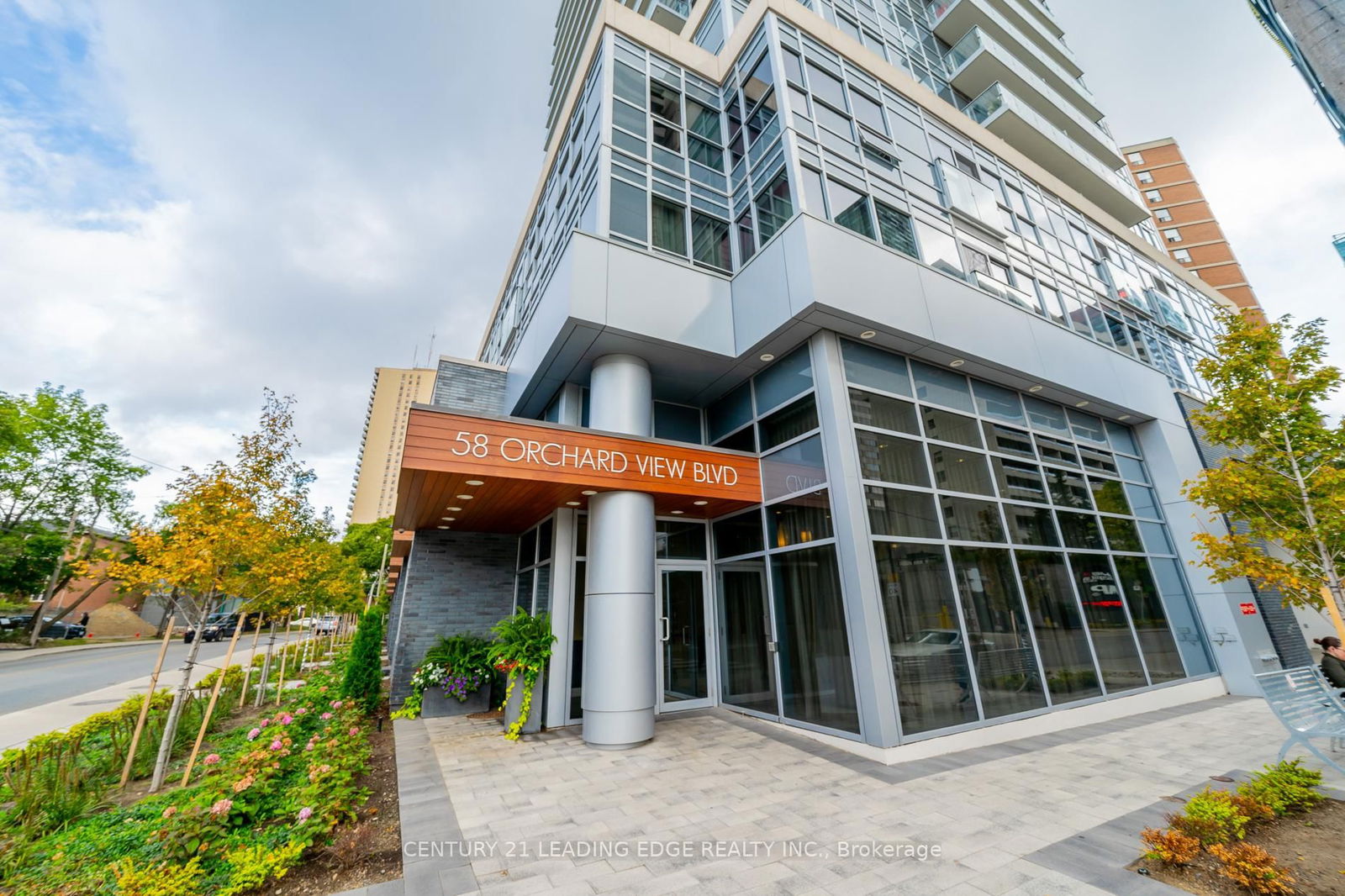 Condo for lease at 207-58 Orchard View Boulevard, Toronto, Yonge-Eglinton, M4R 0A2 - MLS: C12101377
