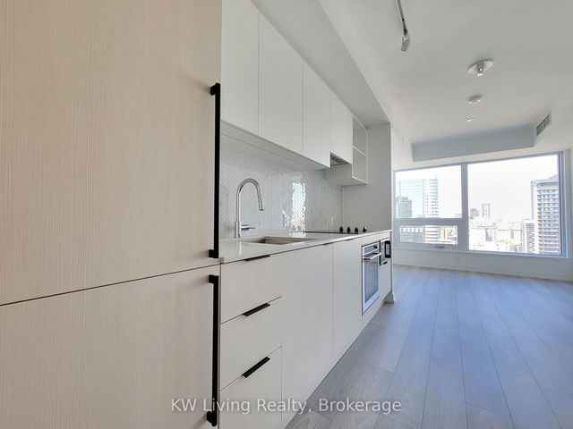 3610 - 82 Dalhousie Street