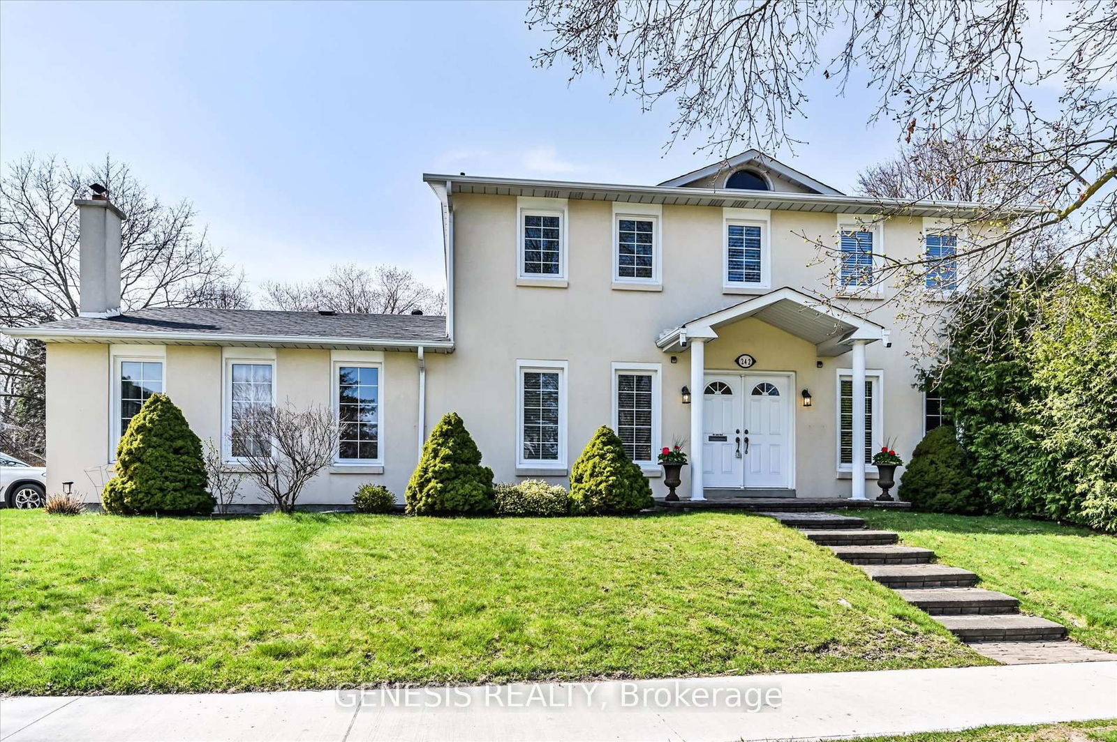 Detached House for sale at 242 Banbury Road, Toronto, Banbury-Don Mills, M3B 3C8 - MLS: C12101540