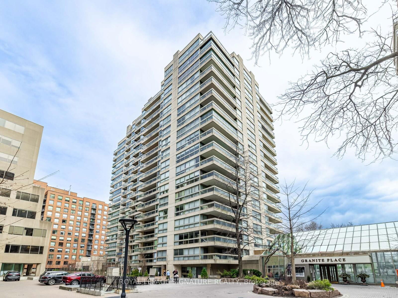 Condo for sale at 1104-61 St Clair Avenue, Toronto, Yonge-St. Clair, M4V 2Y8 - MLS: C12101579