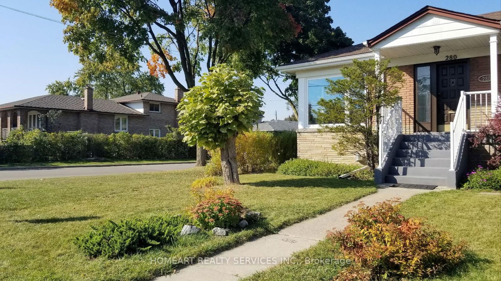 Detached House for sale at 280 Waterloo Avenue, Toronto, Bathurst Manor, M3H 3Z7 - MLS: C12101875