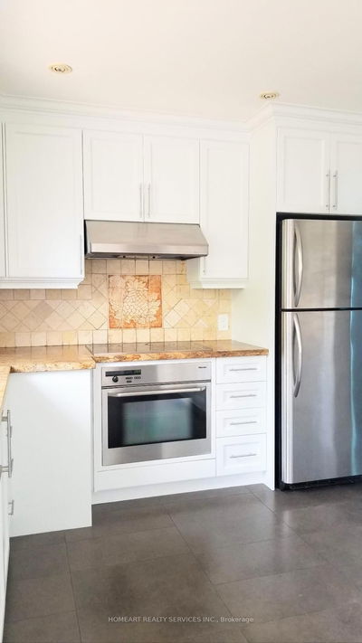 280 Waterloo Ave, Toronto - Bathurst Manor image-0-3