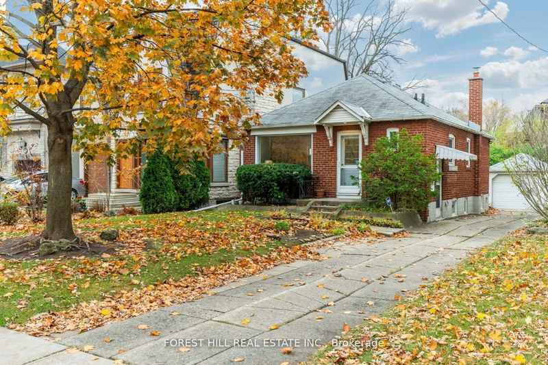 home for sale on 161 Parkhurst Boulevard