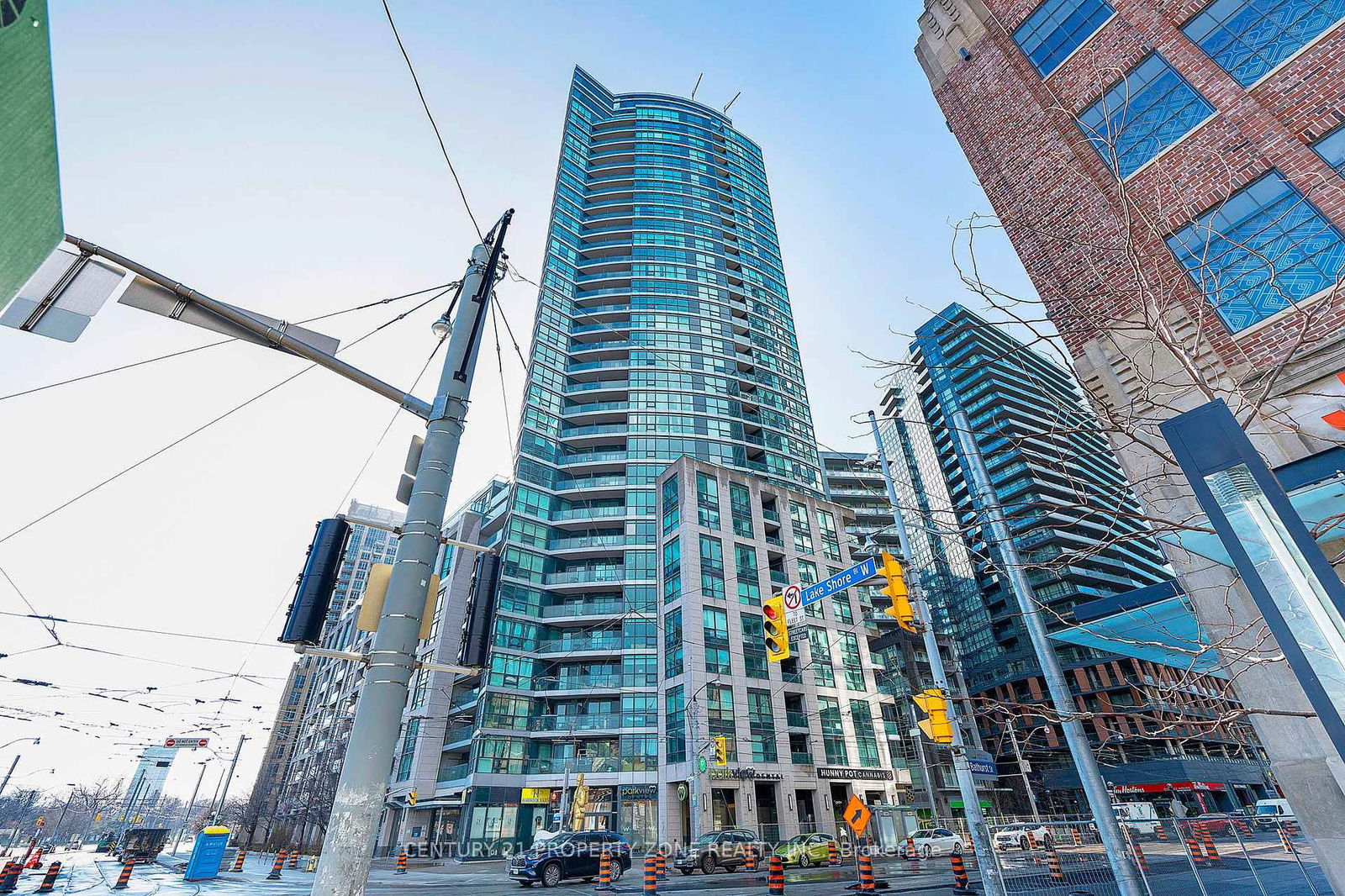 Condo for sale at 407-600 Fleet Street, Toronto, Niagara, M5V 1B7 - MLS: C12102315