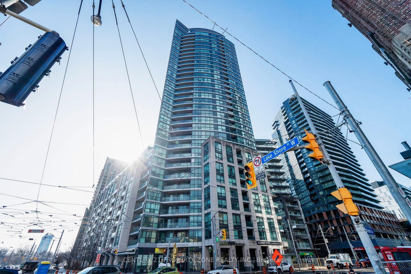 Condo for sale at 407-600 Fleet Street, Toronto, Niagara, M5V 1B7 - MLS: C12102315