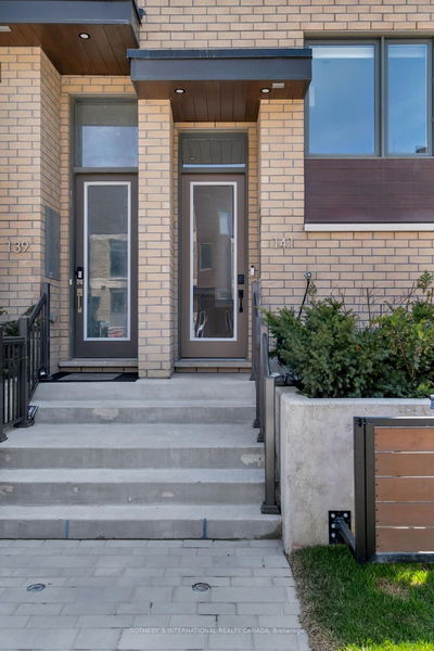 141 Green Gardens Blvd, Toronto - Englemount-Lawrence image-0-1