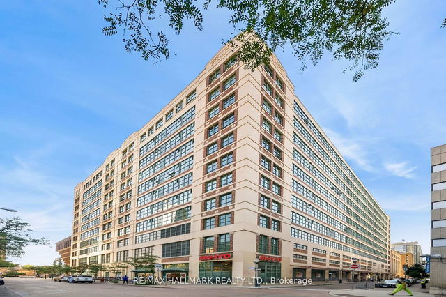 401 - 135 Dalhousie Street