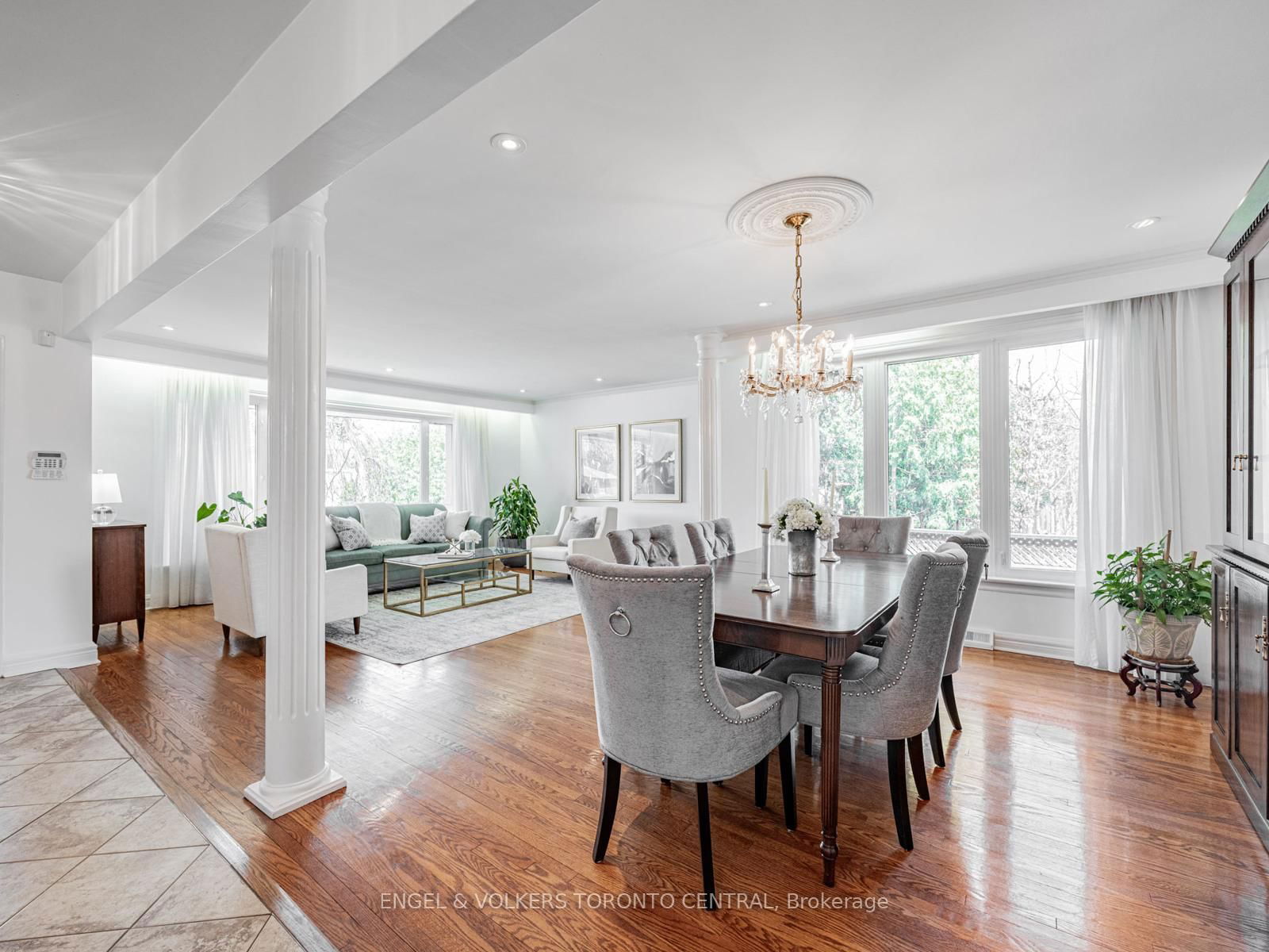 Detached House for sale at 41 Evanston Drive, Toronto, Bathurst Manor, M3H 5P2 - MLS: C12102667