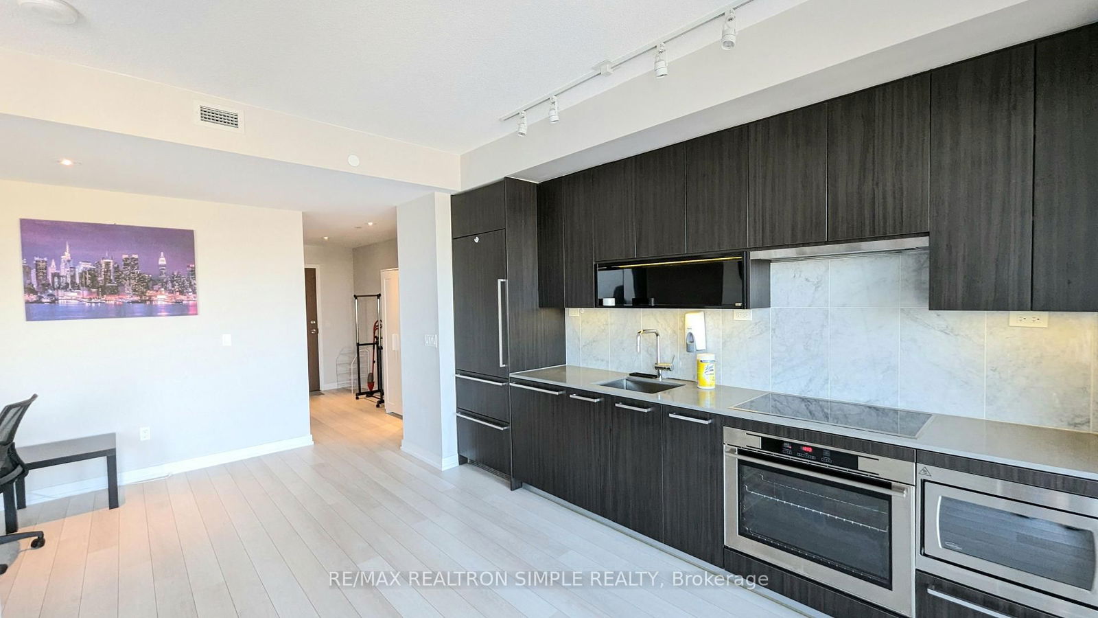 Condo for sale at 1211-117 Mcmahon Drive, Toronto, Bayview Village, M2K 0E4 - MLS: C12102689