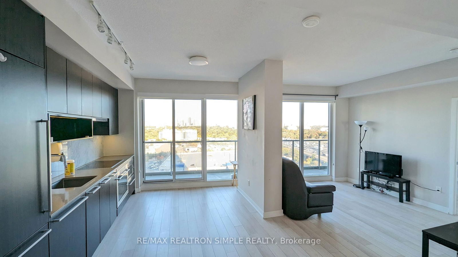 Condo for sale at 1211-117 Mcmahon Drive, Toronto, Bayview Village, M2K 0E4 - MLS: C12102689