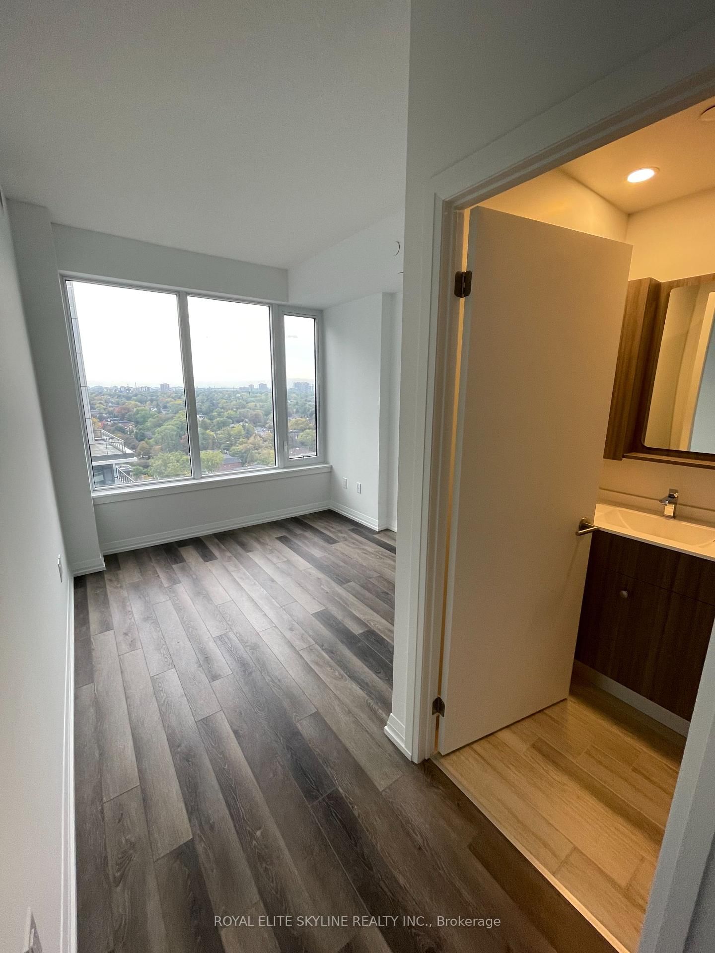 Condo leased at 1907-75 Canterbury Place, Toronto, Willowdale West, M2N 2N1 - MLS: C12103410