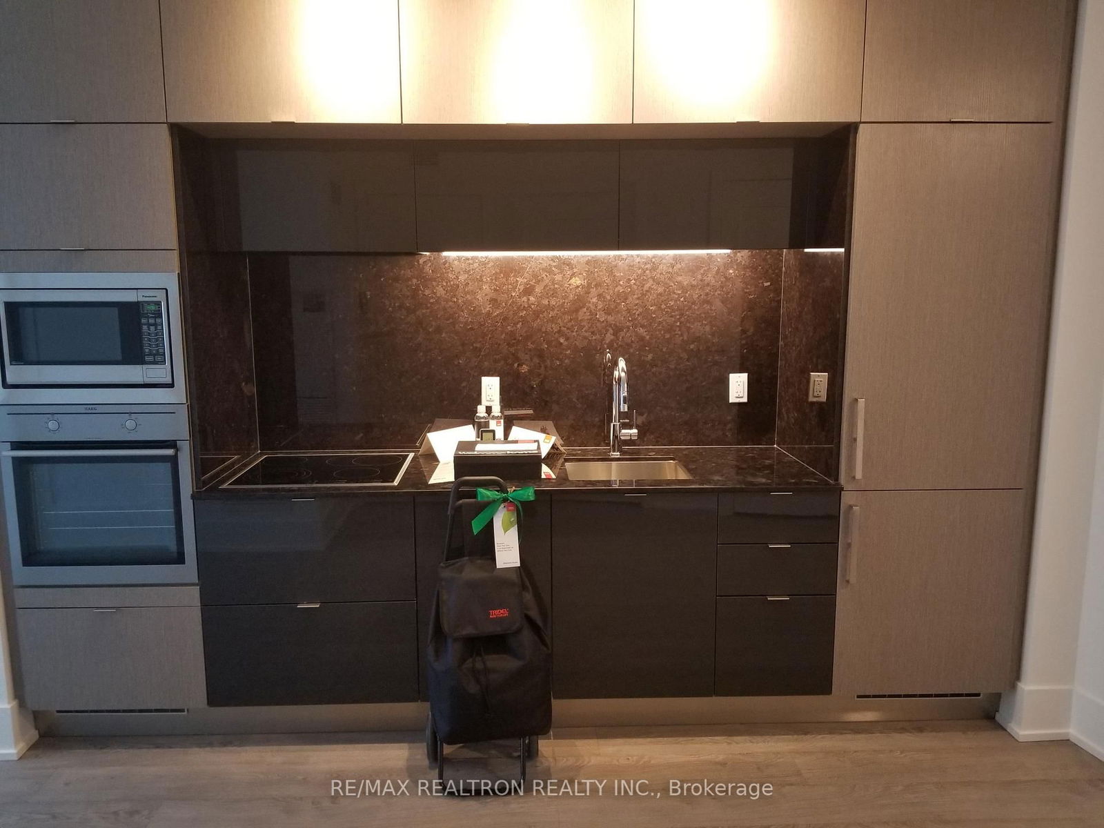 Condo for sale at 3709-10 York Street, Toronto, Waterfront Communities C1, M5J 0E1 - MLS: C12103634