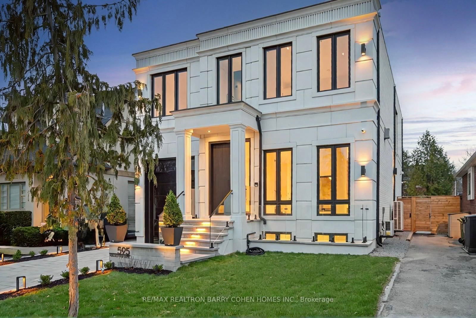 Detached House for sale at 595 Broadway Avenue, Toronto, Leaside, M4G 2S4 - MLS: C12103717