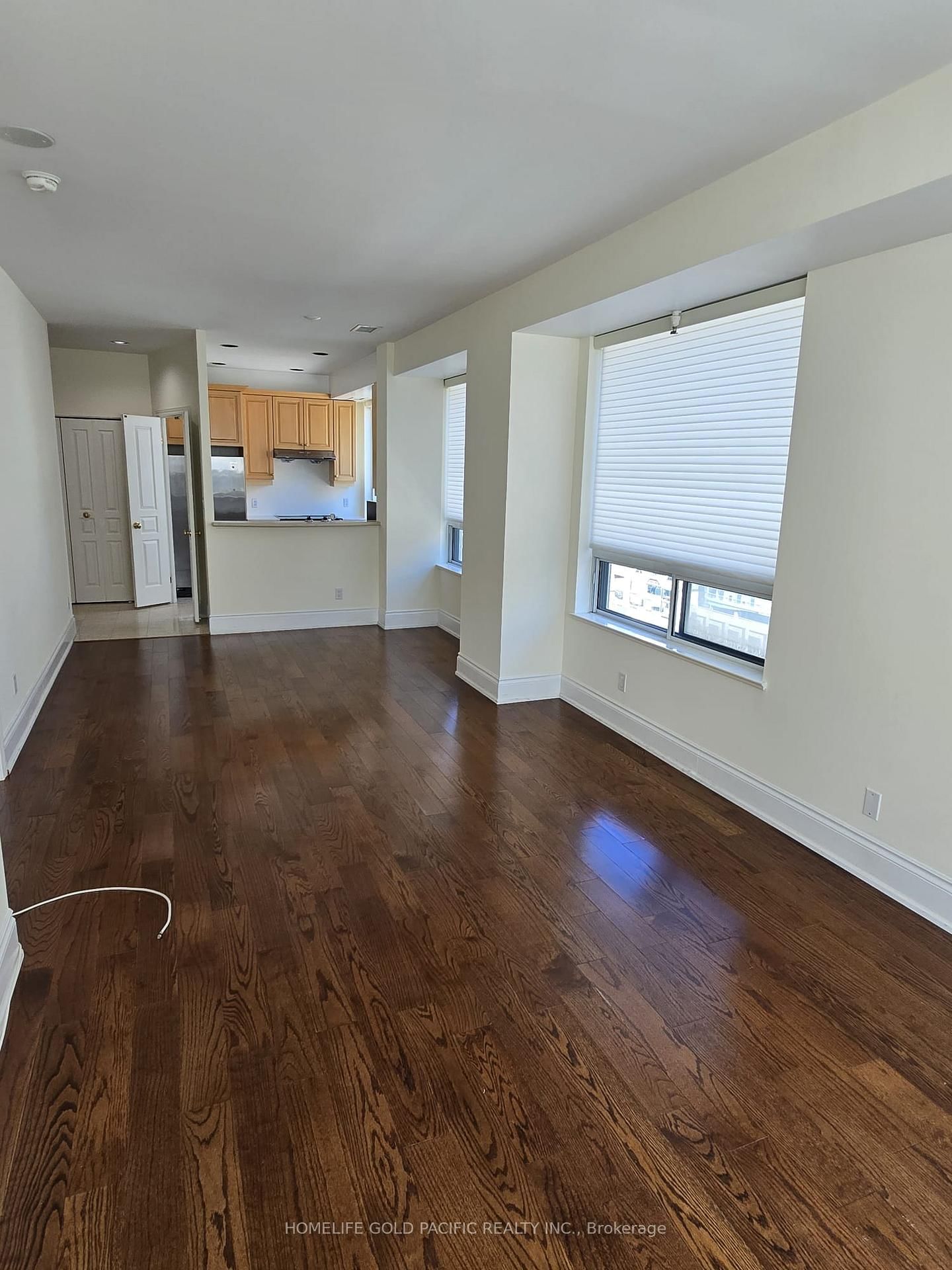 Condo for lease at 1009-102 Bloor Street, Toronto, Annex, M5S 1M8 - MLS: C12103724