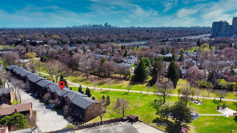 home for sale on 4 Texas Rose Way