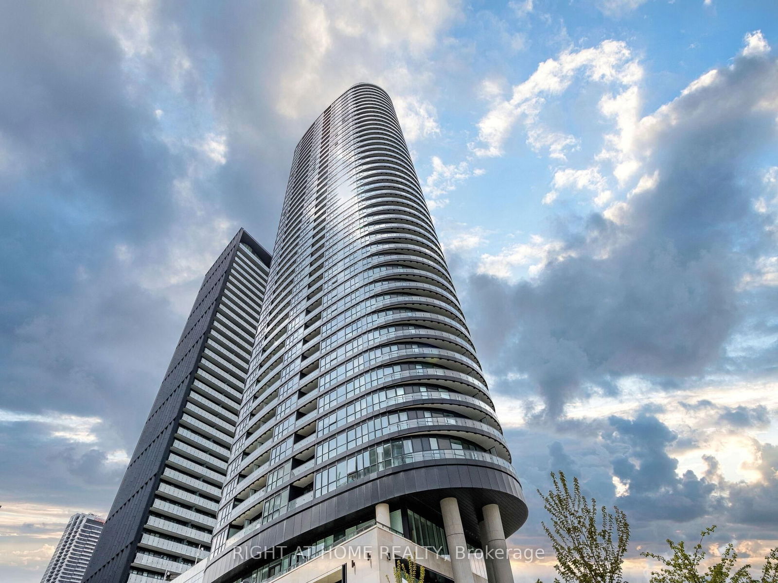 Condo for lease at 1319-585 Bloor Street, Toronto, North St. James Town, M4W 0B3 - MLS: C12104206