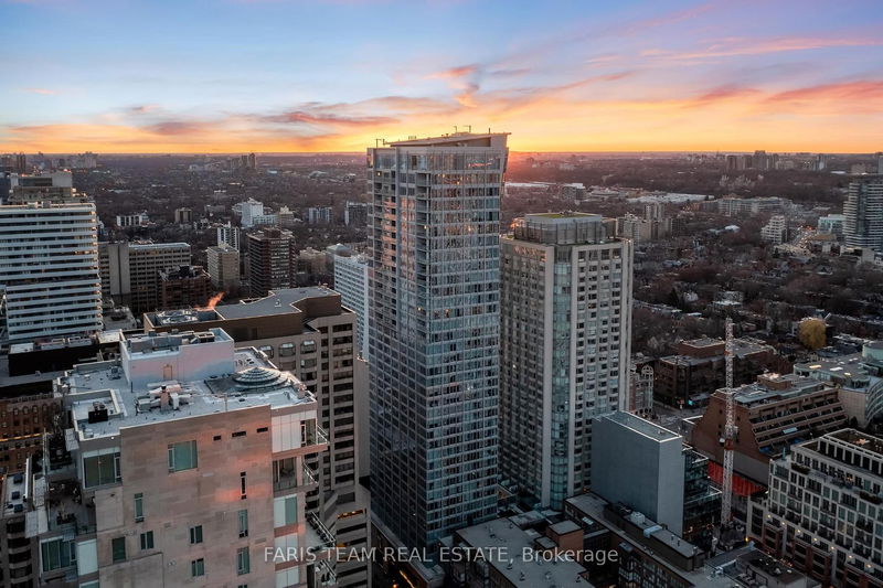 Unit 3501 — 200 Cumberland St, Toronto - Annex image-0-0