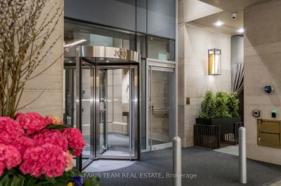 Unit 3501 — 200 Cumberland St, Toronto - Annex image-0-3