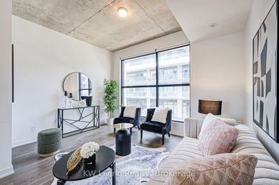 Unit 18 — 12 Dervock Cres, Toronto - Bayview Village image-0-2