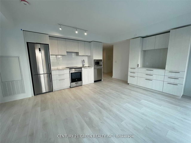 1102 - 501 Yonge Street