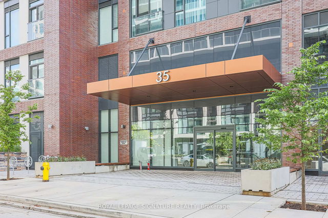 409 - 35 Tubman Avenue