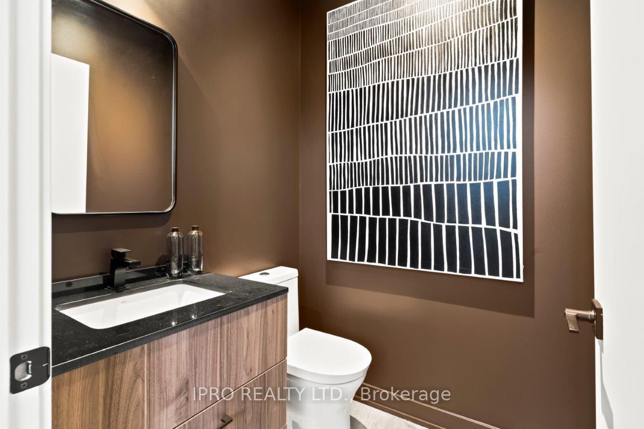 Townhouse for sale at 25-12 Dervock Crescent, Toronto, Bayview Village, M2K 1A7 - MLS: C12105415