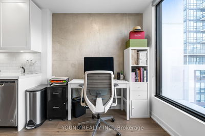 Unit 715 — 55 Ontario St, Toronto - Moss Park image-0-3