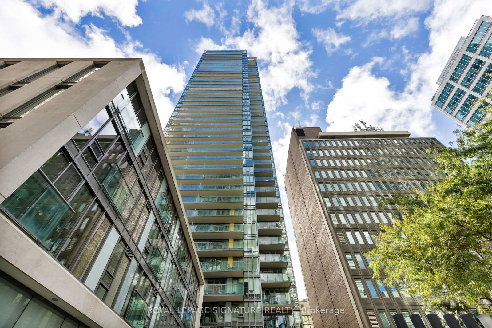 Condo for sale at 2006-33 Lombard Street, Toronto, Church-Yonge Corridor, M5C 3H8 - MLS: C12105456