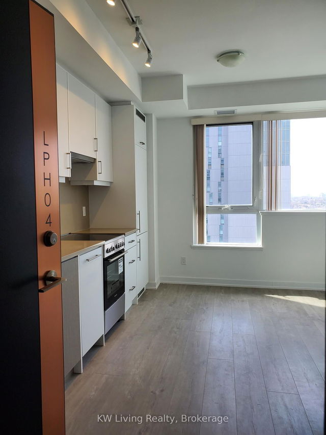 LPH04 - 181 Huron Street