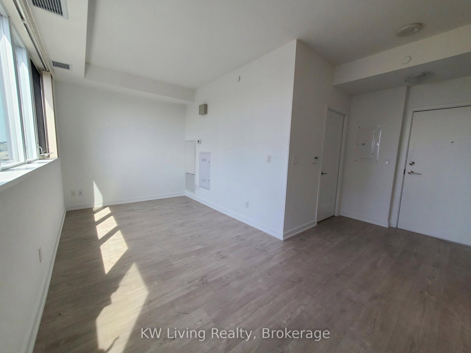 181 Huron Street, Unit LPH04 - Photo 4