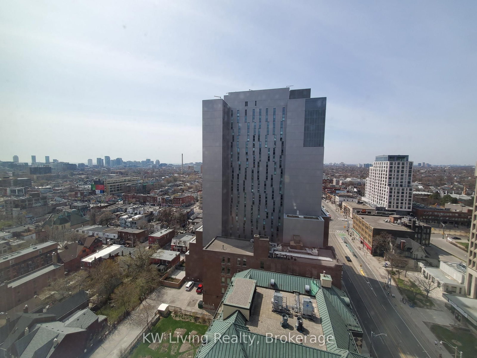 181 Huron Street, Unit LPH04 - Photo 5