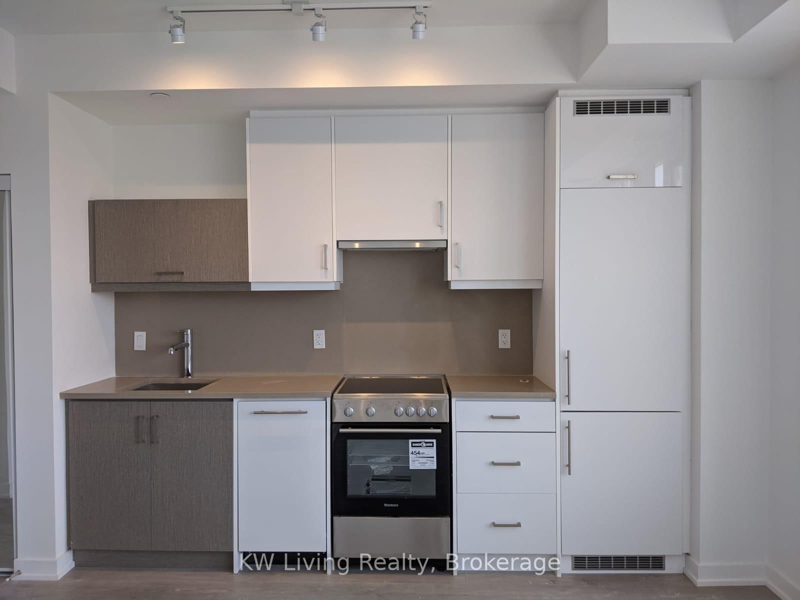 181 Huron Street, Unit LPH04 - Photo 7