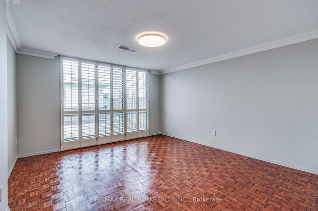 Ph 1 - 22 Shallmar Boulevard