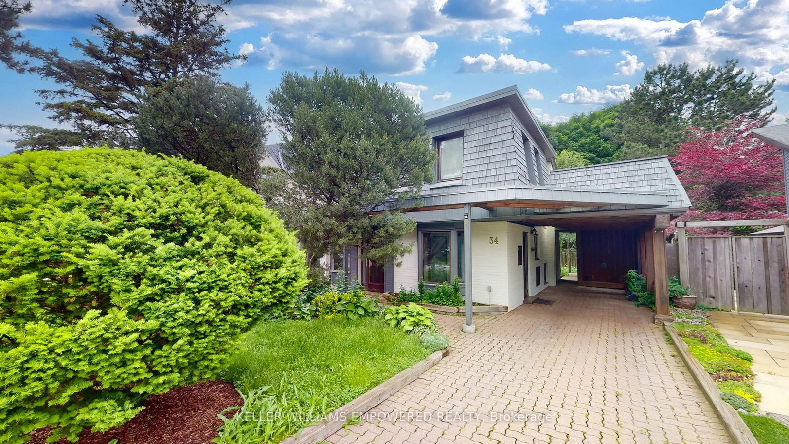 Detached House for sale at 34 Cedarbank Crescent, Toronto, Banbury-Don Mills, M3B 3A4 - MLS: C12105814
