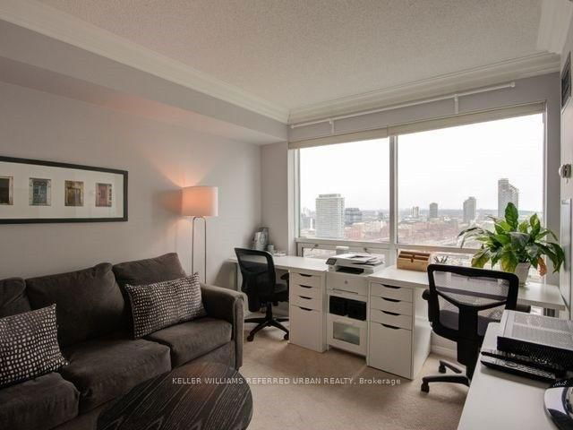 3011 - 10 Yonge Street