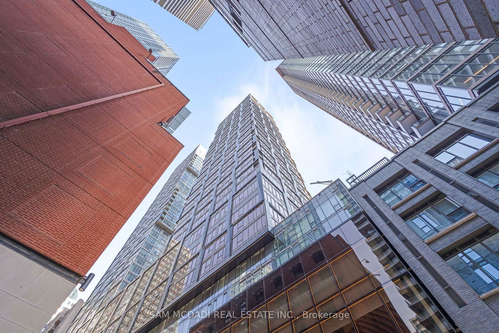 Condo for lease at 2113-15 Mercer Street, Toronto, Waterfront Communities C1, M5V 0V1 - MLS: C12106270