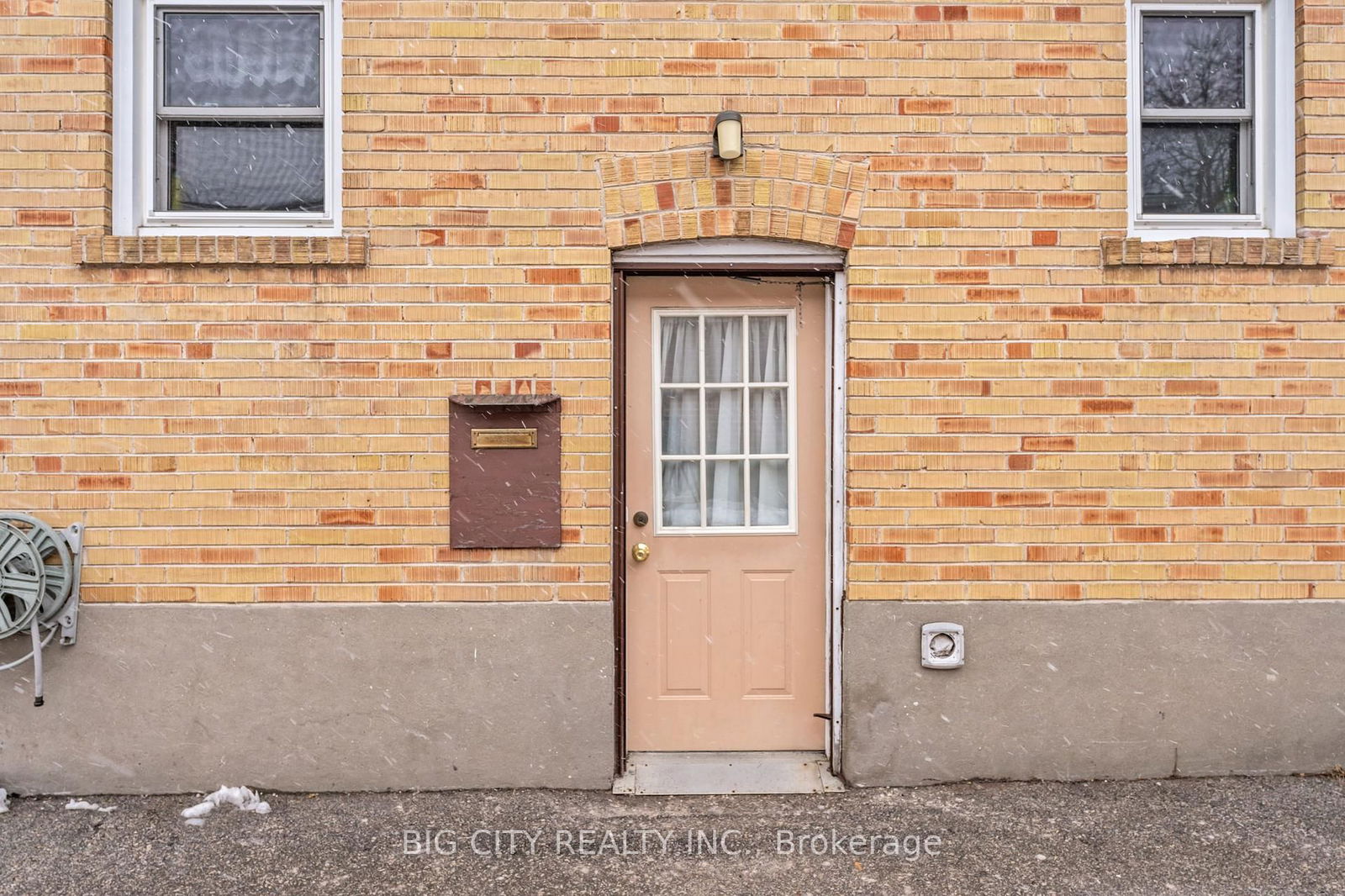 Detached House leased at BSMT-230 Pleasant Avenue, Toronto, Newtonbrook West, M2M 1M5 - MLS: C12106466