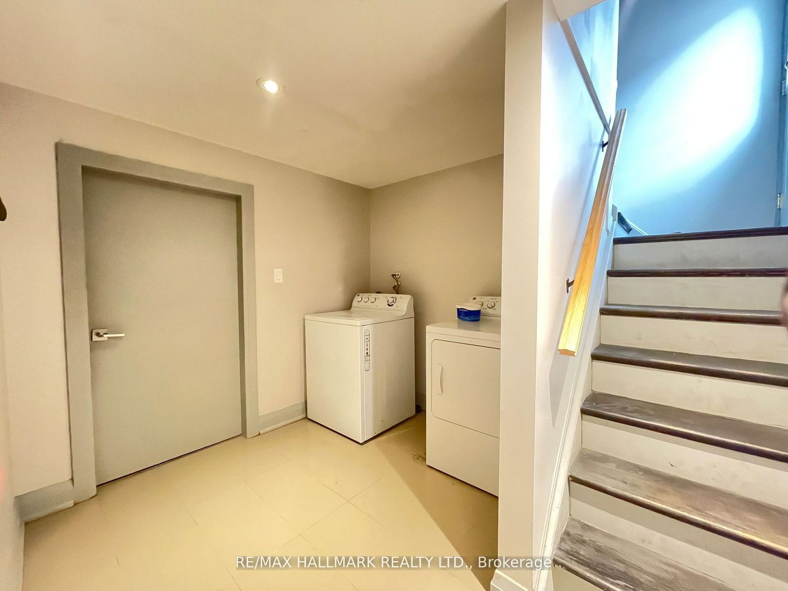 Semi-Detached House for lease at Lower-109 Baltray Crescent, Toronto, Parkwoods-Donalda, M3A 2H5 - MLS: C12106643