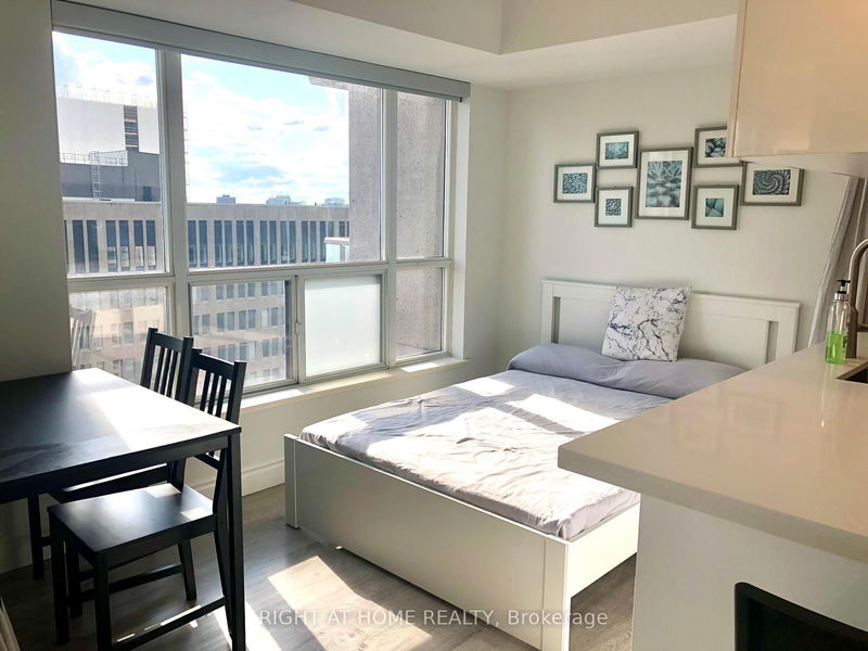 Unit 1704 — 909 Bay St, Toronto - Bay Street Corridor image-0-0