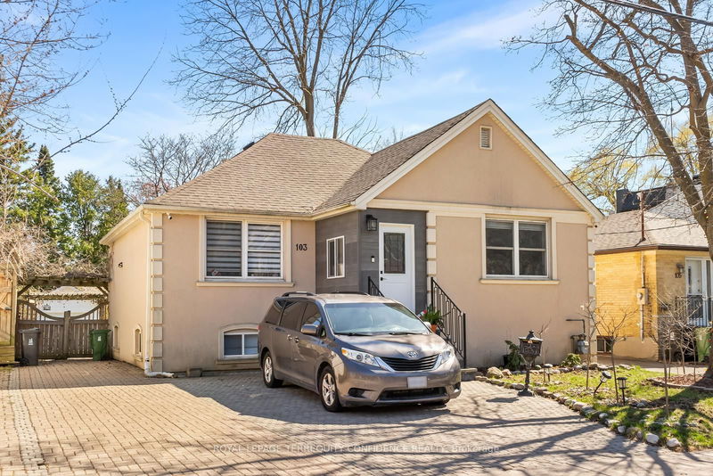 home for sale on 103 Hounslow Avenue