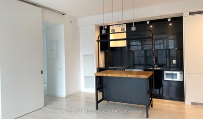 Unit 809 — 125 Peter St, Toronto - Waterfront Communities C1 image-0-3