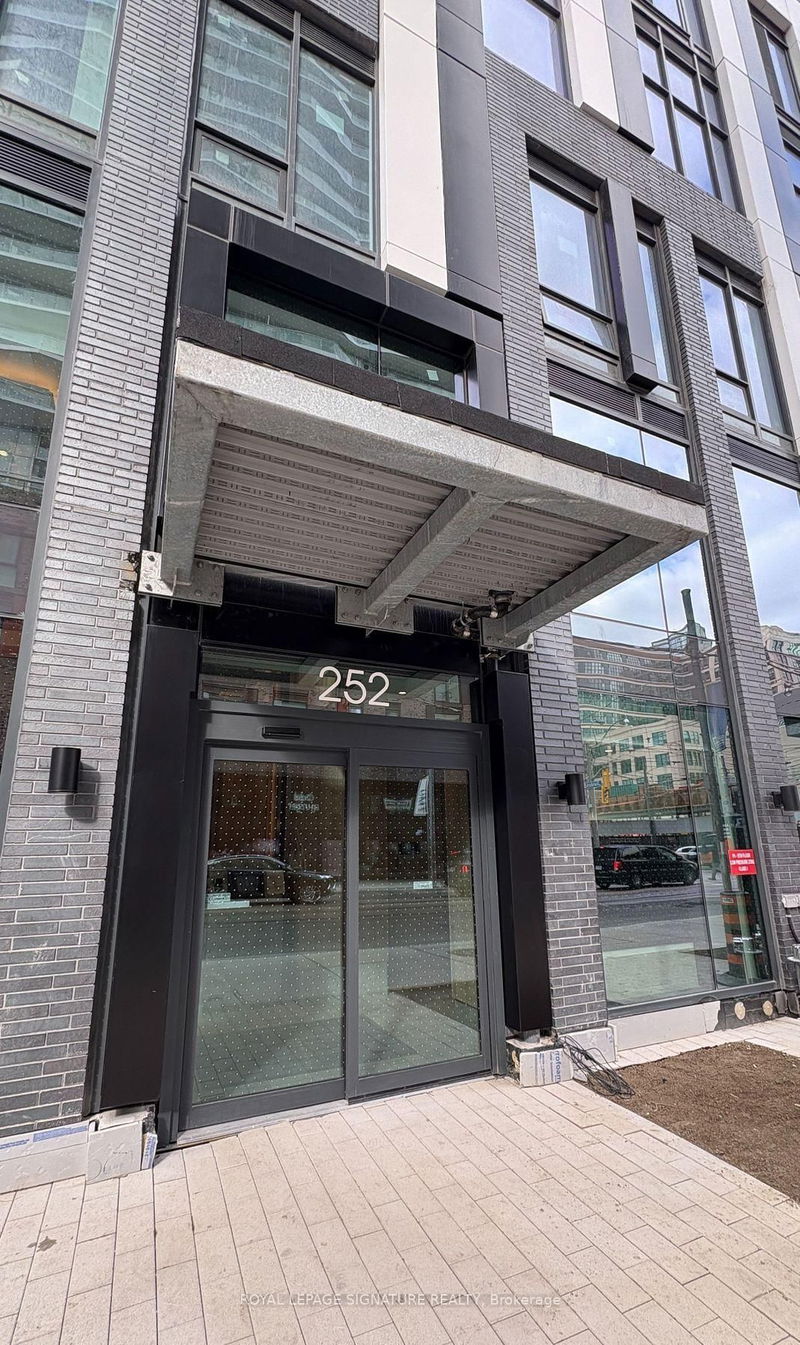 home for lease on 1702-252 Church Street