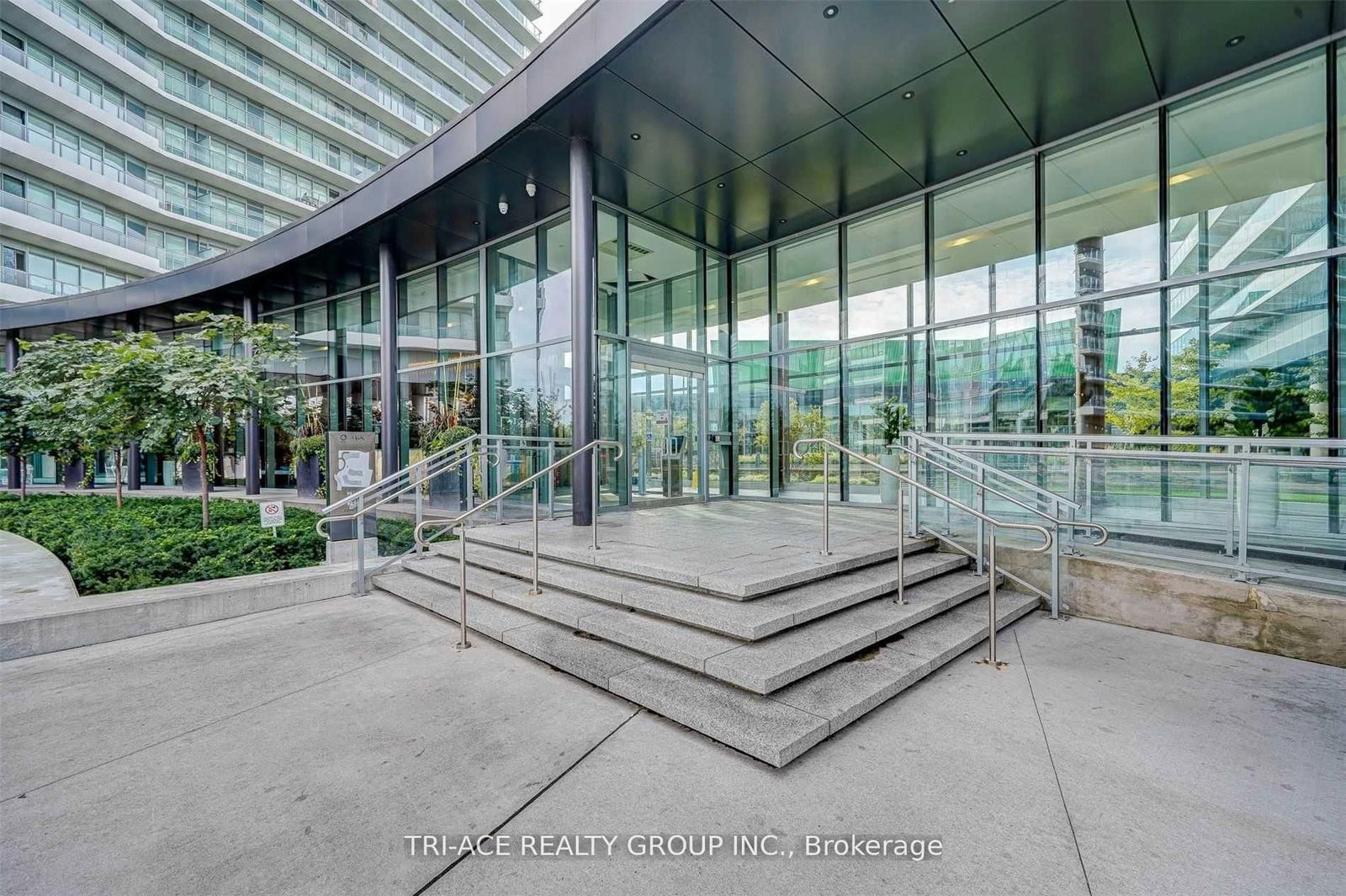 Condo for sale at 705-117 McMahon Drive, Toronto, Bayview Village, M2K 0E4 - MLS: C12107153