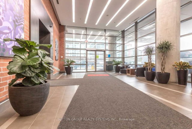 1529 - 38 Joe Shuster Way