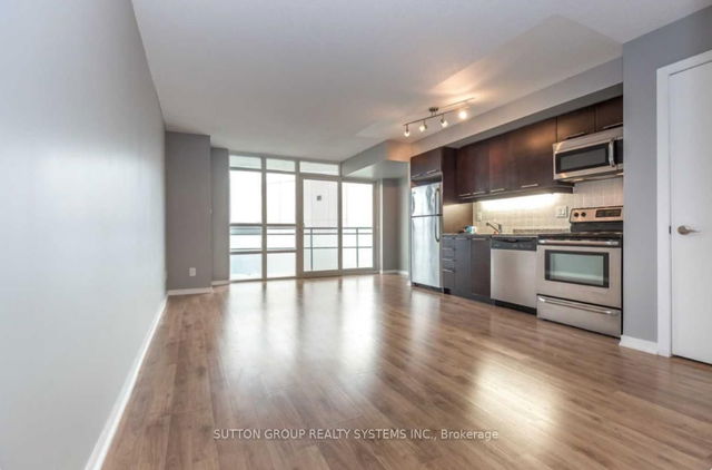 1529 - 38 Joe Shuster Way