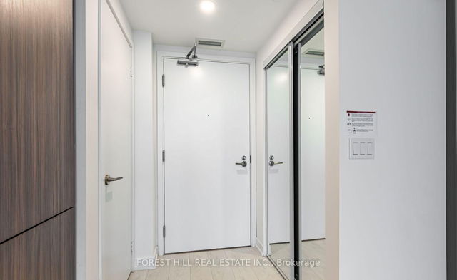 3221 - 19 Western Battery Road
