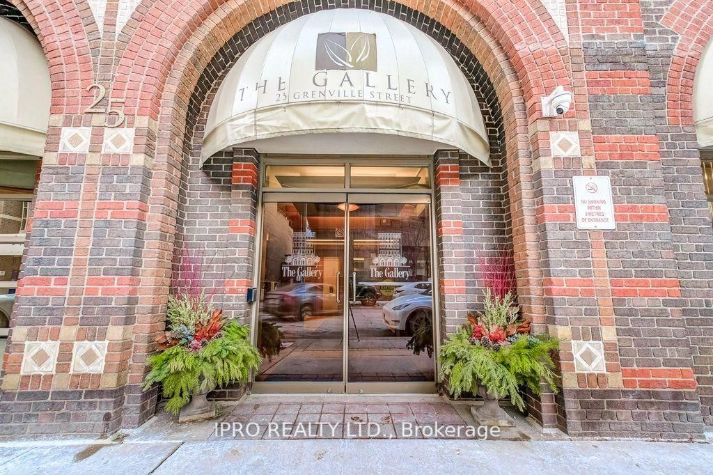 Condo for sale at PH2-25 Grenville Street, Toronto, Bay Street Corridor, M4Y 2X5 - MLS: C12107726