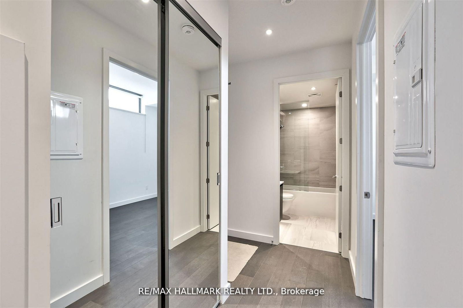 Condo for sale at 1105-81 Wellesley Street, Toronto, Church-Yonge Corridor, M4Y 1H8 - MLS: C12107937